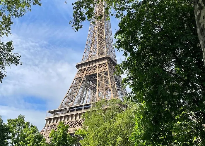 Charming Trocadero Eiffel Tower 巴黎